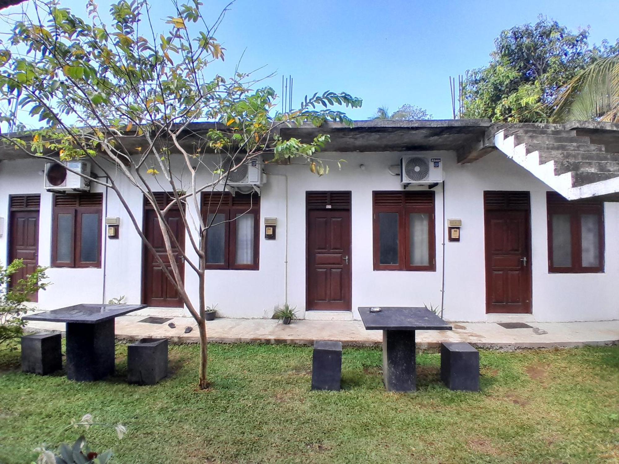 Villa 64 Katunayaka Bagian luar foto